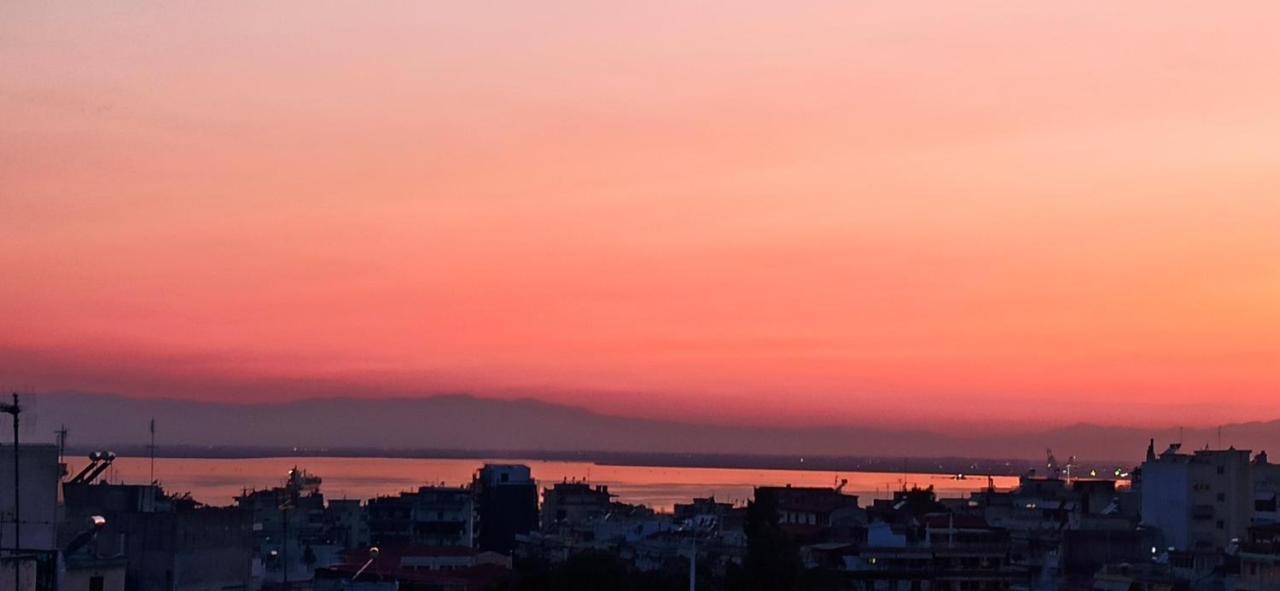 Sunset Rooftop Apartment Thessaloníki Eksteriør billede